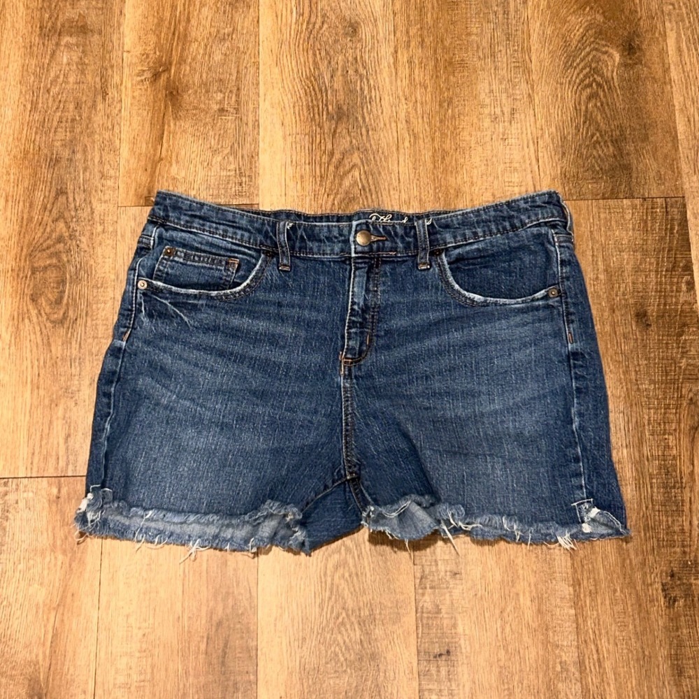 Universal Thread Mid Rise Boyfriend Denim Shorts Blue Frayed Hem Jorts 14/32R